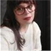 Laureata in Lettere con certificazione Inglese C1offre lezioni e ripetizioni in lingua