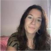 Professora de llengua i literatura catalana a secundària.