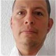 Maestro de apoyo escolar apoyo para niños