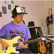 Professioneller Gitarrenunterricht für Anfänger, Fortgeschrittene und Profis – von einem aktiven Musiker