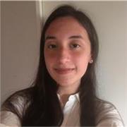 Profesora de Piano con nivel intermedio dispuesta a enseñar a niños y adolescentes que quieran aprender desde cero