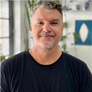 I'm the guy who offers you the opportunity and freedom to try out your English