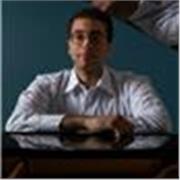 Pianista Laureato offre lezioni di Pianoforte