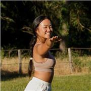 Reconnecte-toi à ton corps avec un yoga doux & bienveillant