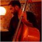 Mi chiamo Flavio Forte, sono un Musicista e Didatta. Laureato in Contrabbasso Classico, ed attivo nel panorama Jazz 