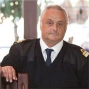 Lezioni private e Preparazione a esami di patente nautica entro e oltre 12 miglia a motore. Per il superamento dei quiz di esami