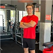 Coach Sportif certifié et expérimenté - Spécialité en haltérophilie, musculation et cours collectif
