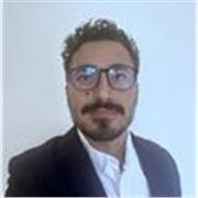 Me defino como un chico carismático, diligente y profesional. Profesor a niños.