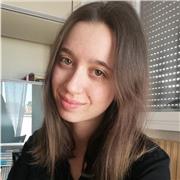 Offro lezioni private a studenti della scuola primaria e secondaria (medie e superiori da valutare in base a materie e indirizzo scolastico). Ho già esperienza in questo tipo di lavoro. Offro un metodo di apprendimento personalizzato basato sul rinforzo p