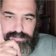 Professor de filosofa com experiência em ministrar aulas para alunos do Ensino Médio, formado pela PUCMG, formação em andamento em pedagogia pela Univercidade São Judas, Direito na FMU e especialização em Filosofia pela Universidade de São Caetano do Sul