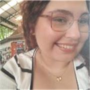 Professora de Português e Literatura para alunos de todos os níveis de aprendizado e de todas as idades