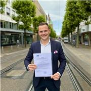 Ich biete preisgünstige Mathe Nachhilfe an, Mathe Abi mit 14 Punkten bestanden und nun im Finance Bereich tätig