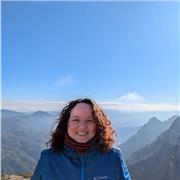 Profesora de química básica, química analítica y biología para estudiantes de todas las edades.