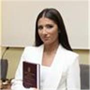 sono laureata in giurisprudenza magistrale offro aiuto compiti per scuole medi e superiori e per diritto!