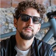 Offro lezioni di design per studenti che vogliono intraprendere la strada dell'industrial design