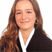 Profesora de Ciencias, Inglés y español que imparte clases a niños de todas las edades