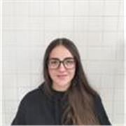 Estudiante de magisterio en la Universidad Rey Juan Carlos. Vocación por la enseñanza y los niños, paciente y cariñosa.