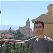 Profesor de informática, capaz de enseñar fundamentos de programación. Nivel básico e intermedio