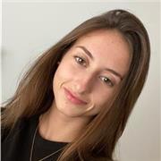 Profesora particular especializada en humanidades e idiomas. Clases para niños de primaria.