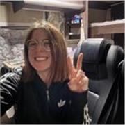 Profesora de la rama sanitaria, especialmente enfermería y otras áreas similares