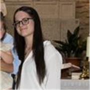 Joven de 17 años que ya tiene experiencia con el cuidado de niños y refuerzo de materias hasta la ESO