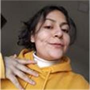 Maestra especializada en atención a la diversidad en etapas de infantil y primaria. 