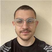 Offro lezioni ad aziende e privati su come usare la tecnologia come Office, Open AI (Chat GPT) e sistemi per il marketing digitale