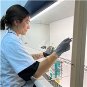 Profesora de Biología para alumnos de primaria y secundaria