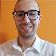 Madrelingua italiano con laurea in Linguistica.  Lezioni di italiano per stranieri a Pisa e online
