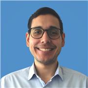 Profesional universitario ofrece clases de computación adaptadas a las necesidades del cliente