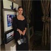 Buongiorno,sono Alessandra e ho 23 anni. Impartisco lezioni private di inglese alle scuole medie ed elementari