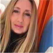 Sono Silvana, specializzata in doposcuola per alunni Dsa. Da diversi anni mi dedico alle problematiche legate alla dislessia.