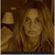 Profesora titulada en magisterio de primaria, con una alta capacidad para hacer unas clases didácticas y divertidas