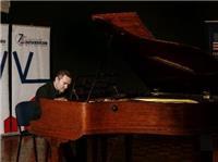 Clases particulares de piano (on-line) todas las edades