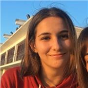 Soy estudiante de 1° de Enfermería. Superé el bachillerato sanitario con una media de 8,82 y la selectividad con un Se me da muy bien la biología de 2° de bachillerato y las matemáticas II. También doy clases a estudiantes de la ESO o de primaria. Estoy d