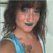 Dipolomata in lingue straniere, offre ripetizioni in lingue a studenti medie/superiori e in qualsiasi materia alle elementari