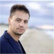 laureato in lettere indirizzo magistrale offre ripetizioni di Italiano a stranieri e non