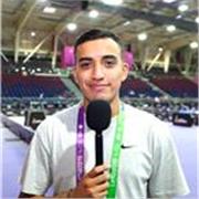 Profesor de Periodismo, apto para dar clases a todas las edades y niveles.