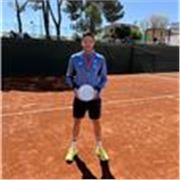 Ex-jugador profesional impartiendo clases de tenis particulares