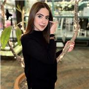 English and science teacher who can teach students of all ages