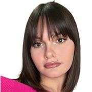 Diplomata in linguistica, disponibile per impartire ripetizioni di inglese a studenti frequentanti medie e superiori