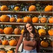 Cerchi qualcuno che ti possa rendere la tua vita scolastica più semplice? Eccomi, mi hai trovata!