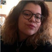 A passionately creative English enthusiast bringing learning to the comfort of any home.