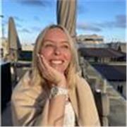 I am a global director in the pharmaceutical industry and I want to help students to prepare for life after university. 