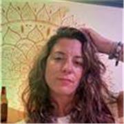 Arquitecta técnica, que el encanta enseñar ya que considero que todo con práctica y un buen profesor se puede aprobar. 