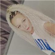 TESOL qualified English online teacher, with a BA (Honours) Theatre Studies & Life coaching diploma.