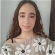 Me defino como una persona con don de gentes y resolutiva. Me gustaría dar clases de apoyo de lengua y literatura española
