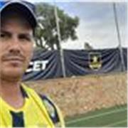 Licenciado en Cultura Física y Deportes 16 años de experiencia como entrenador de futbol.