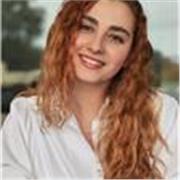 Soy graduada de la Universidad. Tengo experiencia en dar clase de repaso desde primaria a bachillerato, tambien español e ingles. 