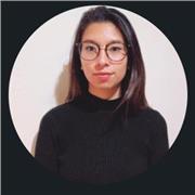 Busco despertar la curiosidad, fomentar el pensamiento crítico y potenciar la capacidad expresiva en cada uno de mis estudiantes